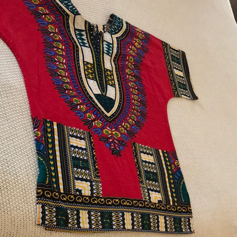 SOLD Colorful pattern tunic - Picture 2 of 9